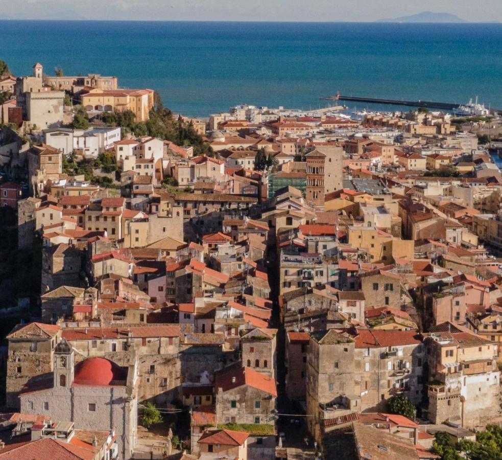 Torrione San Giovanni II แตร์ราชินา ภายนอก รูปภาพ